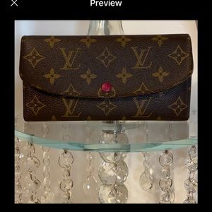 Authentic Louis Vuitton monogram Emilie wallet